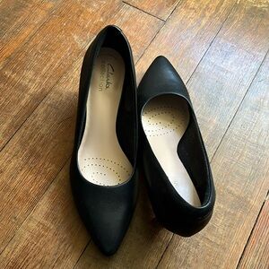 Black Women’s Kitten Heel Clarks